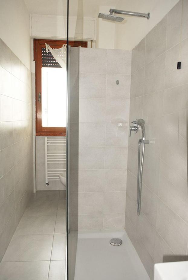 Viareggio Seaside Apartment Private Parking Exterior photo